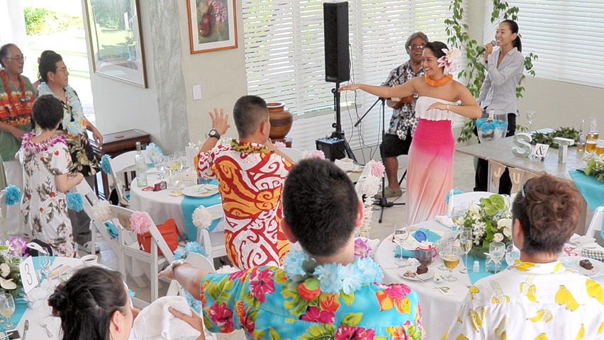 Hawaiian Wedding Hula Dancer